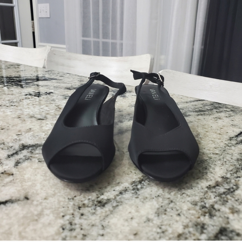 Vaneli Women’s Buckie Black. NEW! - Picture 3 of 12
